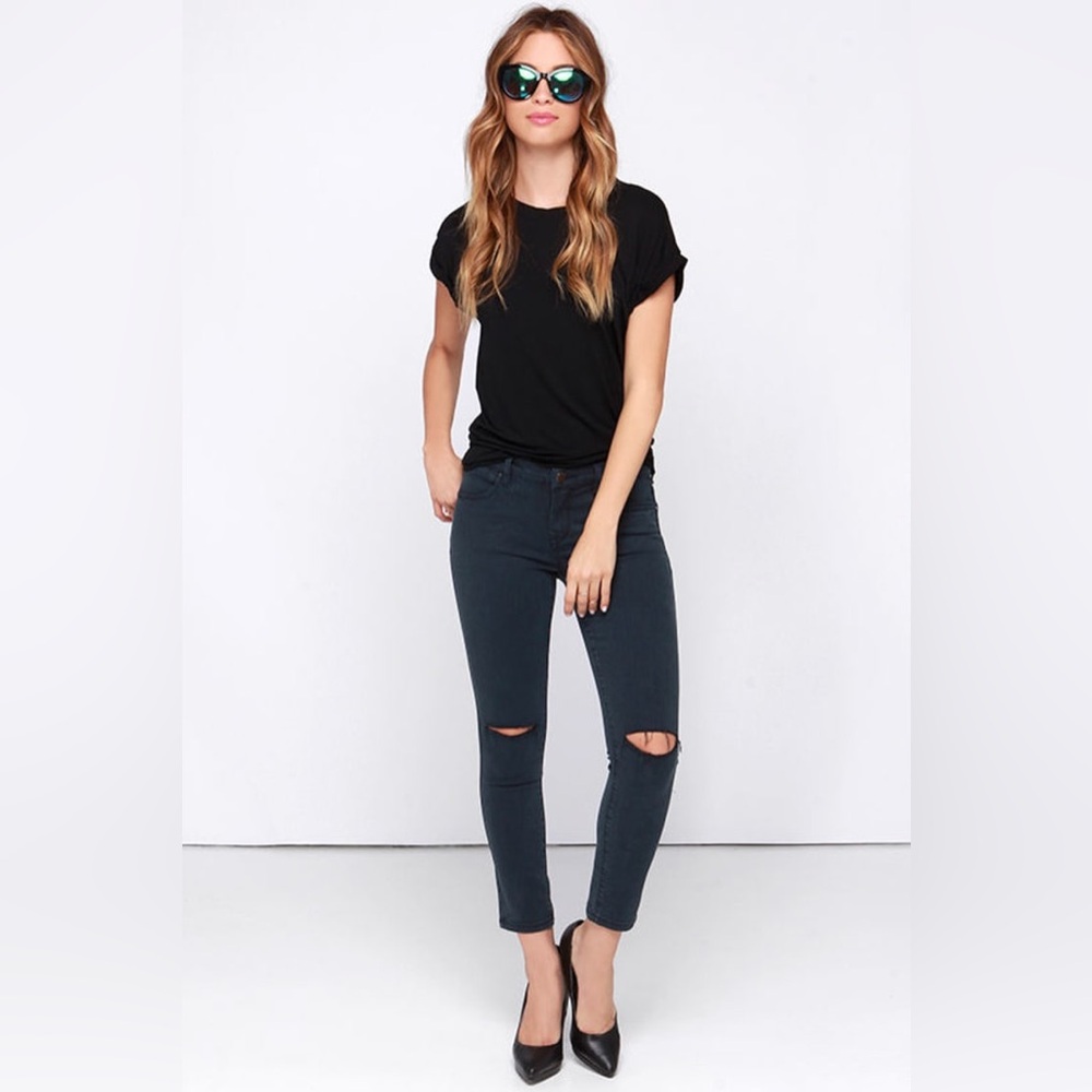 Anthropologie BlankNYC Crazy Train Black Distressed Raw Jeans Size 28